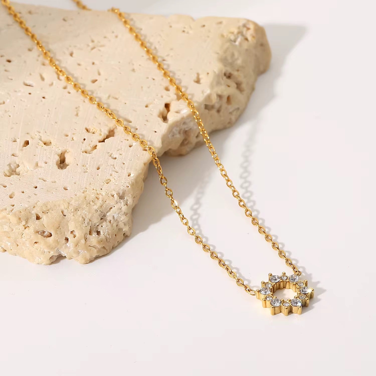 Seaside Halo Necklace